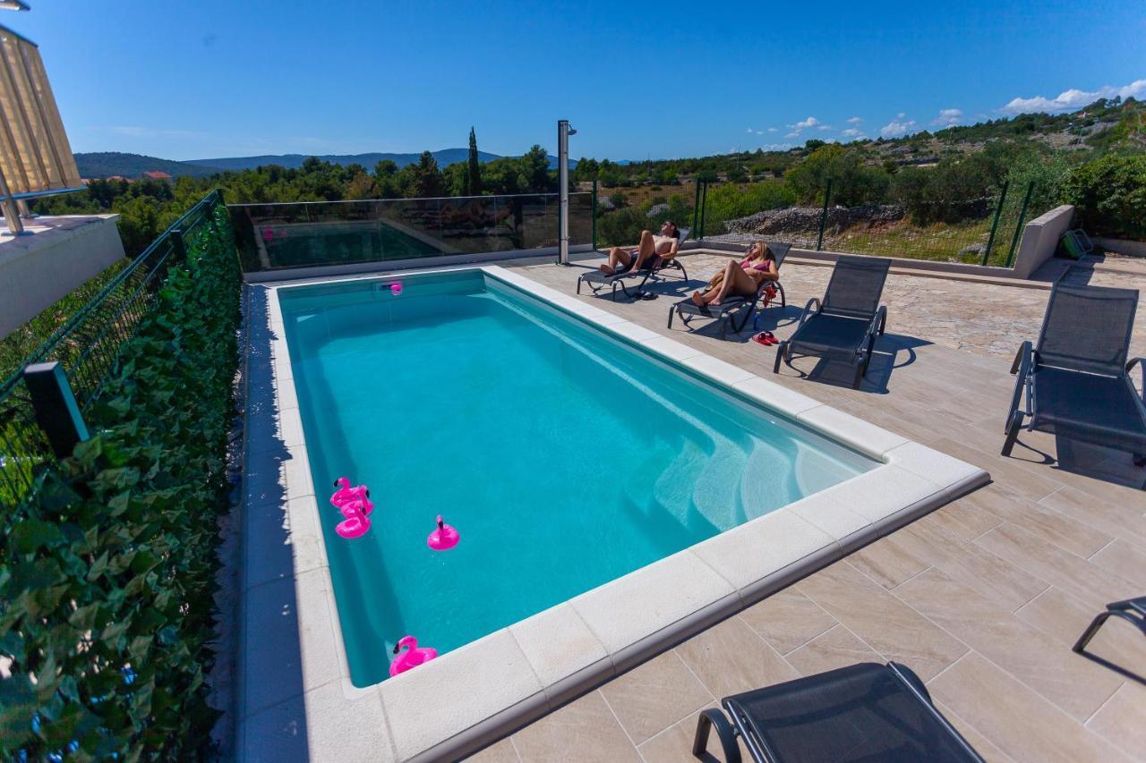 Apartment Jerry With Private Pool Milna  Extérieur photo